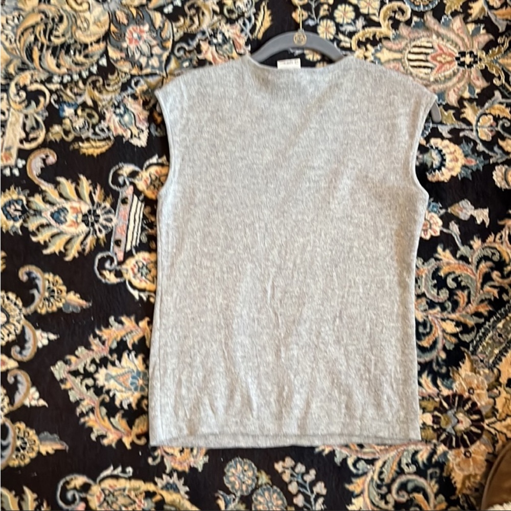 Escada Cashmere Sleeveless Crew Top